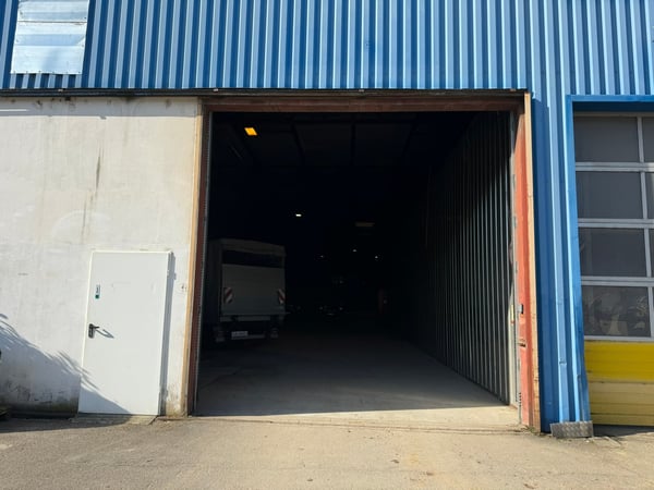 Grand entrepôt industriel à Porrentruy à louer env. 2227m2 13