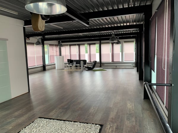 Espace d'environ 220m2 à louer pour toute activité 6