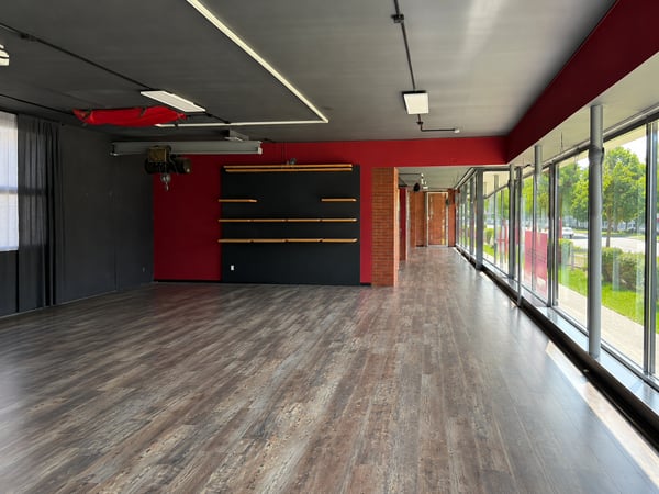 Showroom/Surface commerciale/Industrielle de 260 m² sur axe principal à Bienne 3