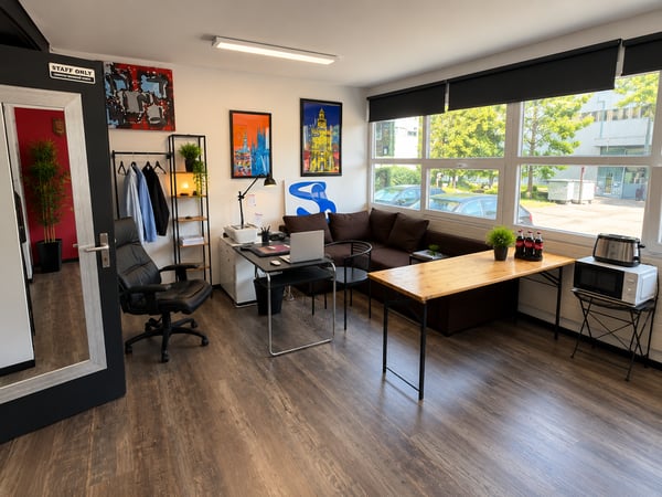Showroom/Surface commerciale/Industrielle de 260 m² sur axe principal à Bienne 10