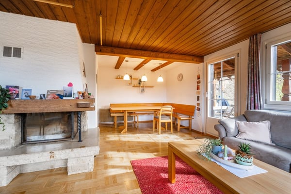 Wohnen im Grünen – charmantes Einfamilienhaus mit eigenem Waldstück in Ulisbach 15