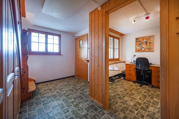 Wohnen im Grünen – charmantes Einfamilienhaus mit eigenem Waldstück in Ulisbach 12