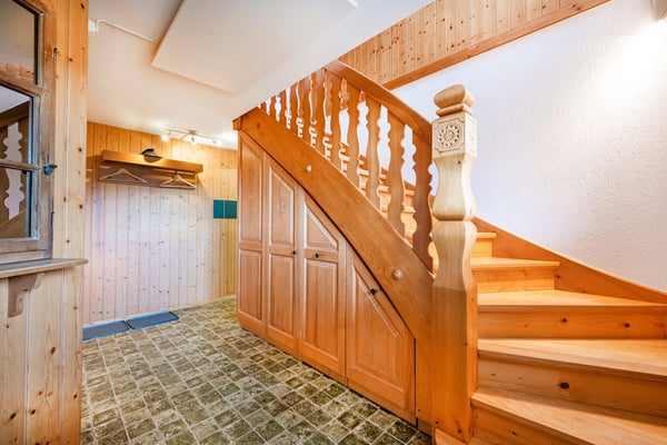 Wohnen im Grünen – charmantes Einfamilienhaus mit eigenem Waldstück in Ulisbach 11