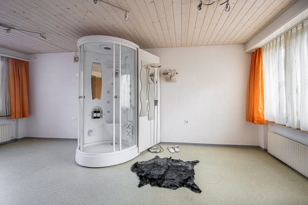 Zweifamilienhaus mit Potenzial 27