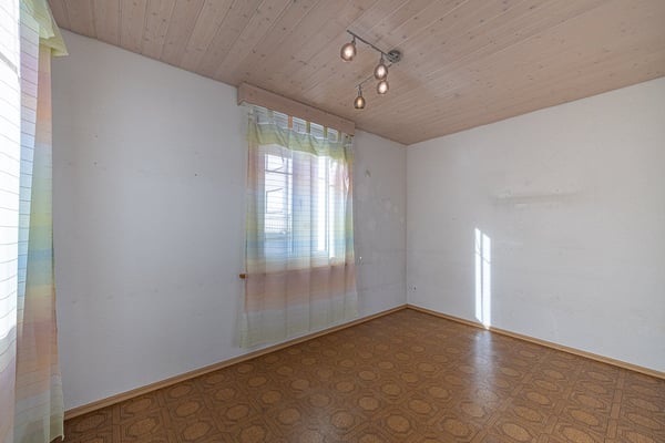 Zweifamilienhaus mit Potenzial 12