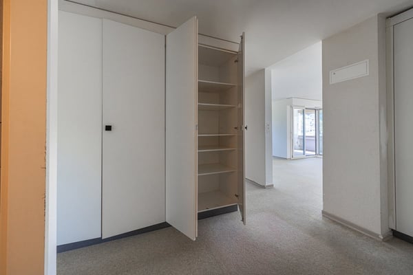 Geräumige 4.5-Zimmer-Wohnung mit Balkon und schöner Aussicht auf die Churfirsten 7
