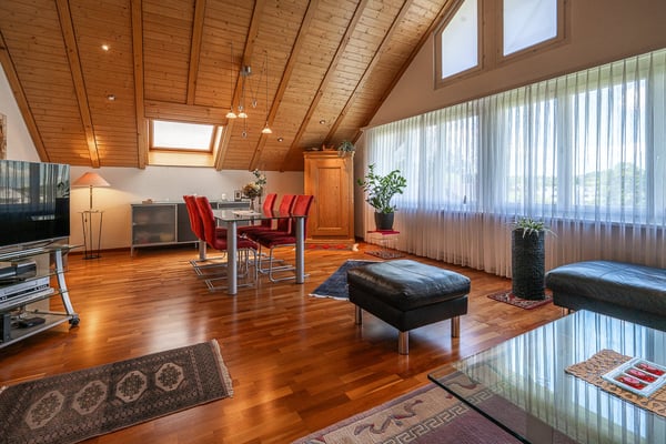Grosszügige 4.5-Zimmer-Dachwohnung in Niederuzwil 10