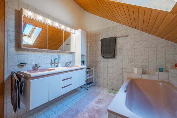 Grosszügige 4.5-Zimmer-Dachwohnung in Niederuzwil 13