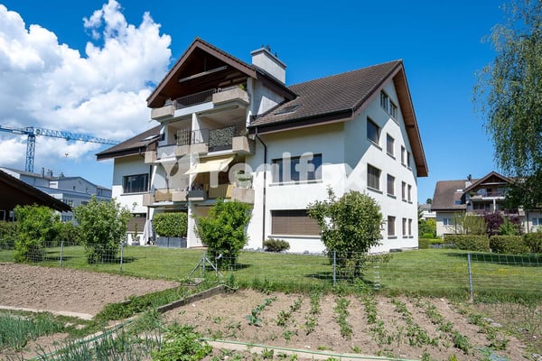 Grosszügige 4.5-Zimmer-Dachwohnung in Niederuzwil