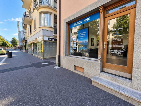 Surface commerciale à remettre - Emplacement premium à Martigny 4