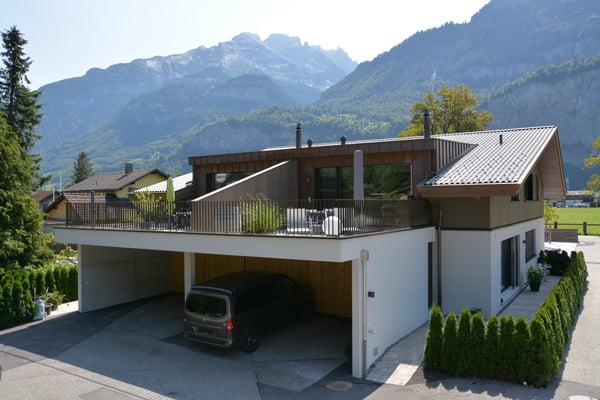 Moderne 3.5-Zimmer-Terrassenwohnung - private Wohnoase in Meiringen 2