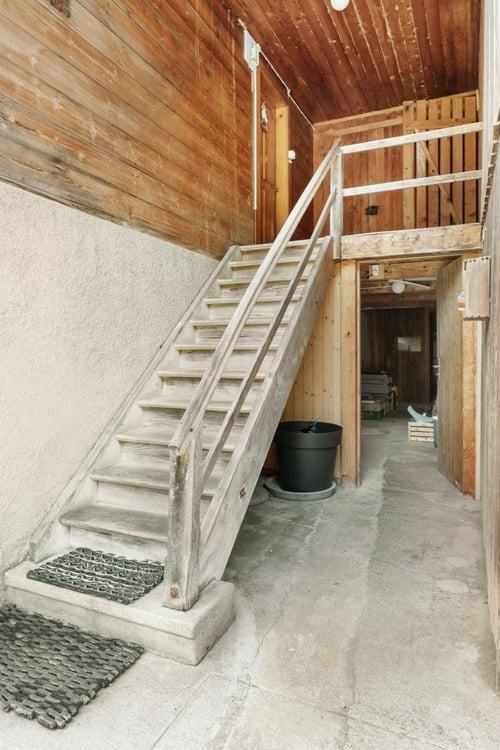 Bauernhaus / Ferienhaus mit separaten Doppelgaragen 9