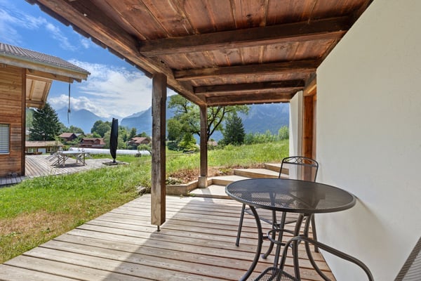 Bauernhaus / Ferienhaus mit separaten Doppelgaragen 10
