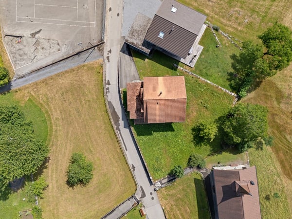 Bauernhaus / Ferienhaus mit separaten Doppelgaragen 7