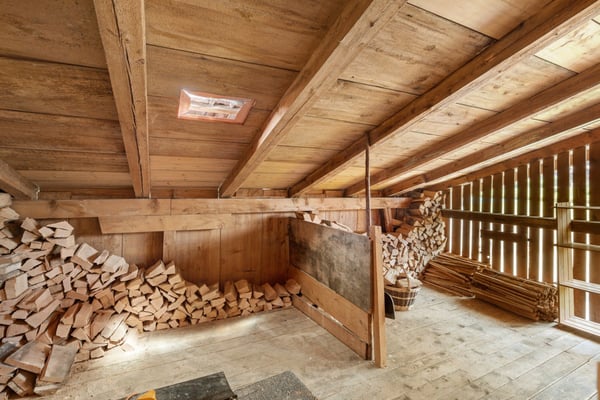 Bauernhaus / Ferienhaus mit separaten Doppelgaragen 15