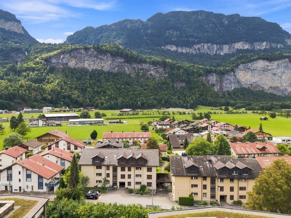 Familienfreundliche 5.5-Zimmer-Gartenwohnung - zentral in Meiringen 4