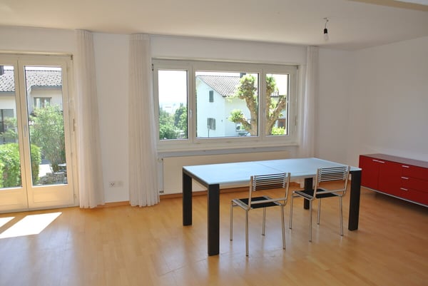 4.5 Zimmer Doppeleinfamilienhaus an sonniger Lage 7