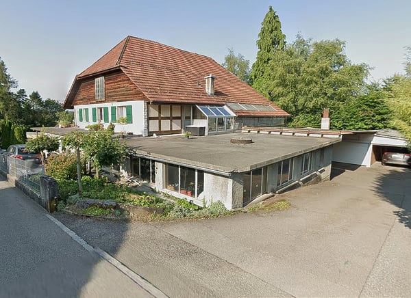 Grosses 2-Familienhaus mit mechanischer Werkstatt 1