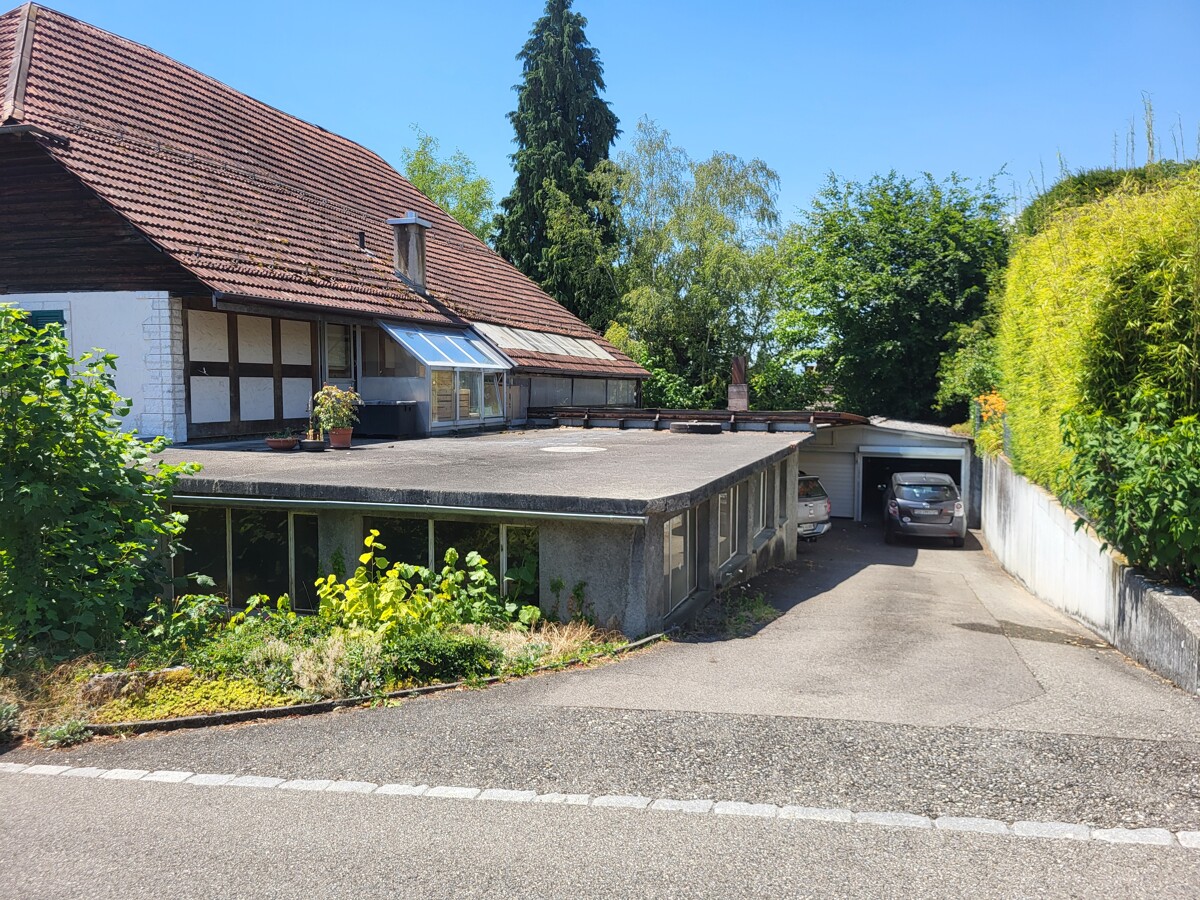 Immobilie in Subingen - Grosses 2-Familienhaus mit mechanischer Werkstatt - Bild 3