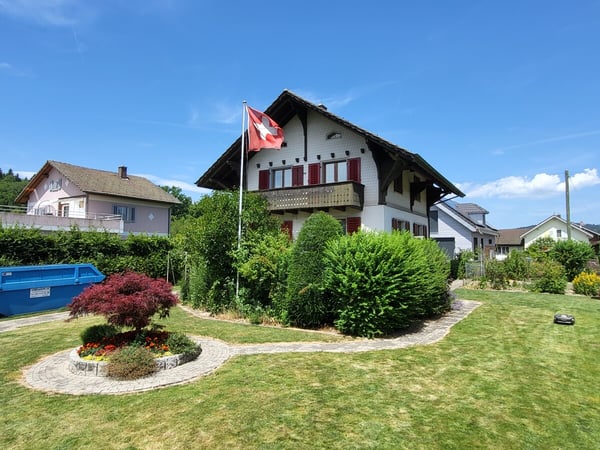 Einfamilienhaus mit Charme und Potenzial 2