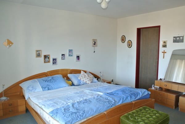 Grosszügige 5.5-Zimmer-Attikawohnung mit Weitblick und Privatsphäre 12