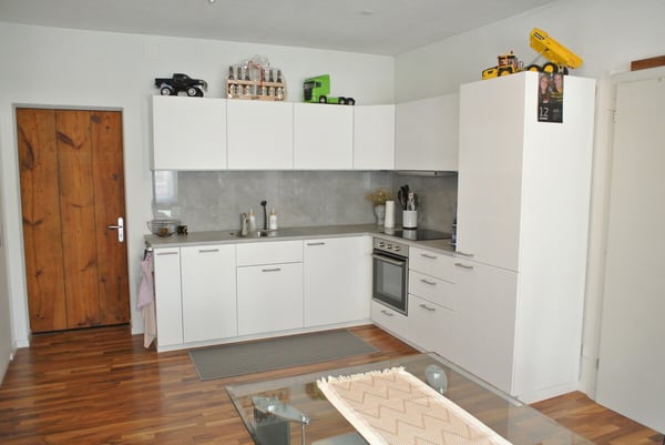 Grosszügiges Zweifamilienhaus mit Wohnpavillon 4