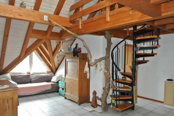 Helle 3.5 Zimmer Dachwohnung mit Galerie 4
