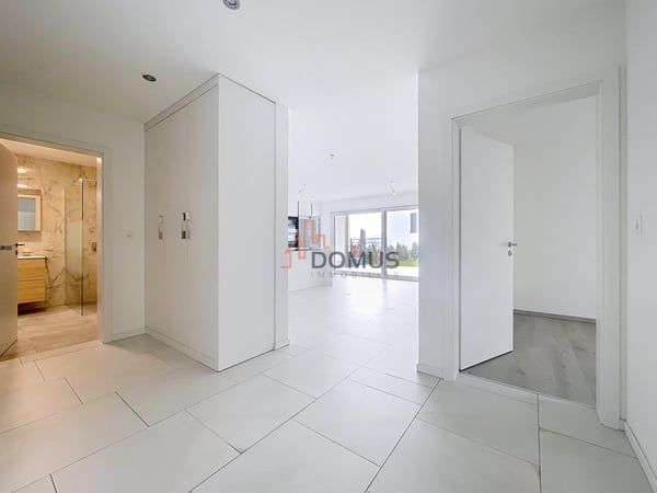 Appartement moderne avec terrasse et jardin privatif 6