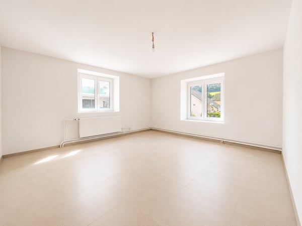 Magnifique 3,5 pièces entièrement rénové de 97 m² au coeur de Rossemaison 4