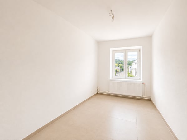 Magnifique 3,5 pièces entièrement rénové de 97 m² au coeur de Rossemaison 6