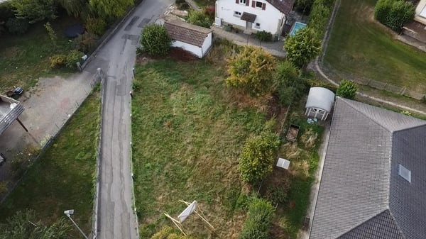 Terrain à bâtir d'env. 500 m² au centre de Courgenay 10