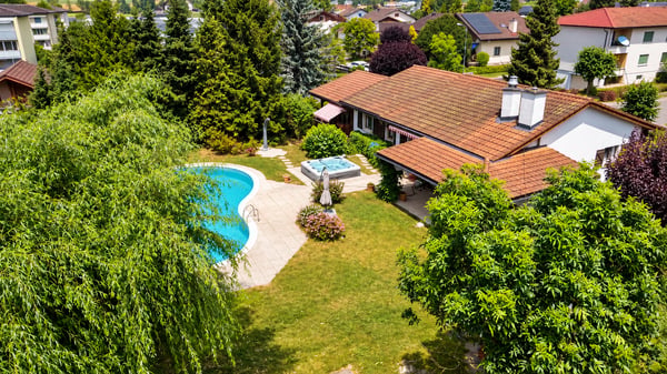 Villa individuelle avec piscine sur magnifique parcelle arborisée 13