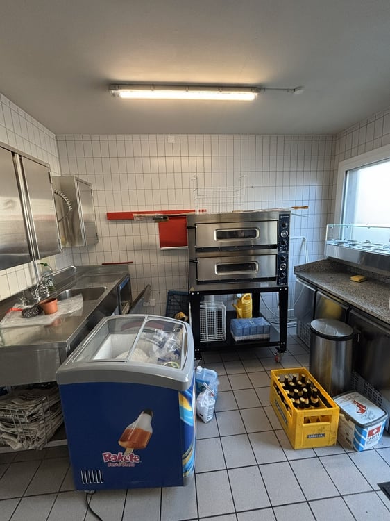 Restaurant an bester Lage in Wünnewil 8