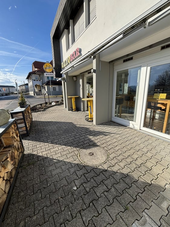 Restaurant an bester Lage in Wünnewil 10