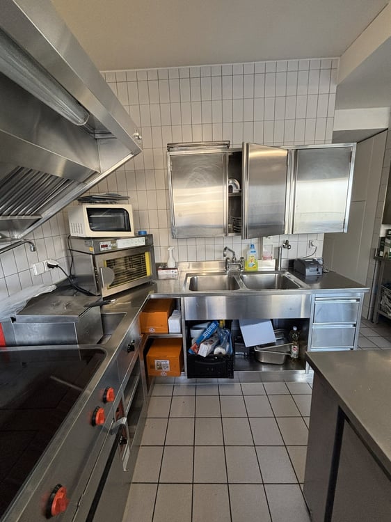 Restaurant an bester Lage in Wünnewil 7