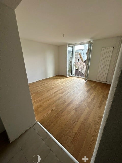 Moderne 3.5-Zimmerwohnung in charmanter Liegenschaft 1