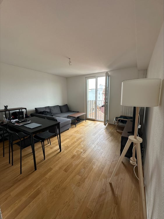 Moderne 3.5-Zimmerwohnung in charmanter Liegenschaft 2
