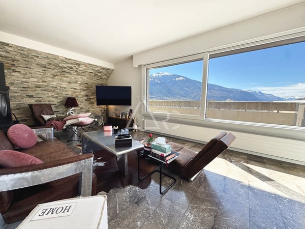 DUPLEX D'EXCEPTION DE 8.5 PIÈCES AVEC ASCENSEUR PRIVATIF ET VUE PANORAMIQUE À SIERRE 6