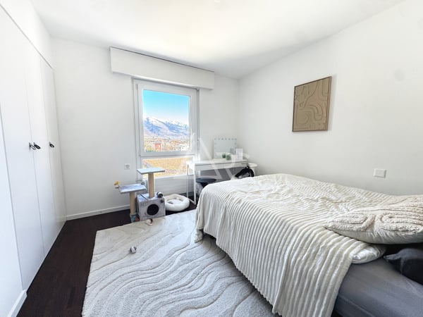 DUPLEX D'EXCEPTION DE 8.5 PIÈCES AVEC ASCENSEUR PRIVATIF ET VUE PANORAMIQUE À SIERRE 12