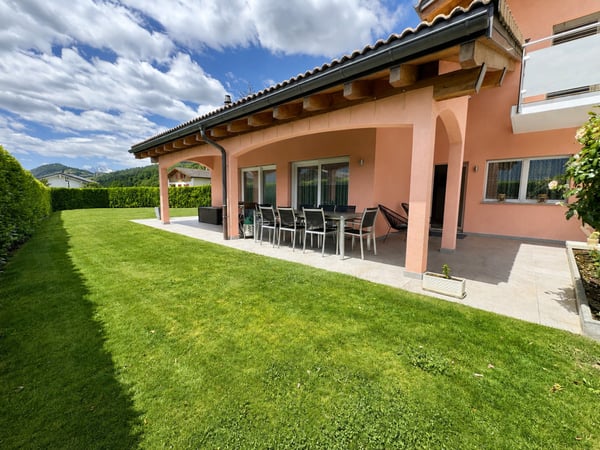 VILLA 6.5 PIÈCES AVEC GRAND JARDIN ET VUE DÉGAGÉE 2