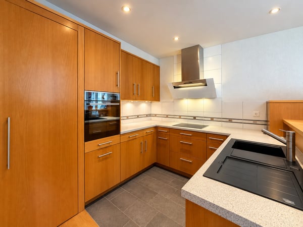 VILLA INDIVIDUELLE PARFAITEMENT ENTRETENUE AVEC GRAND JARDIN 7