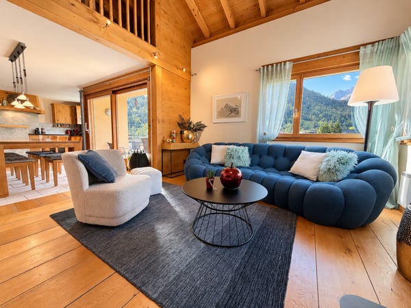 ATTIQUE DUPLEX DE 6.5 PIÈCES AVEC VUE DÉGAGÉE À ORSIÈRES