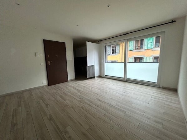 A LOUER APPARTEMENT MOUDON 3