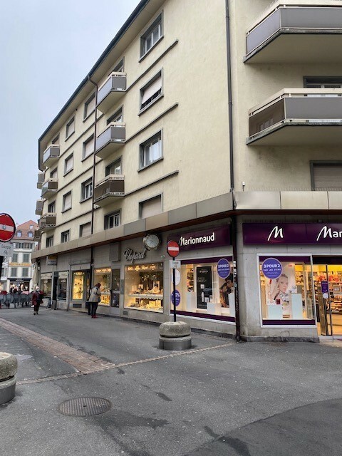 A LOUER SURFACE COMMERCIALE 1110 MORGES 1