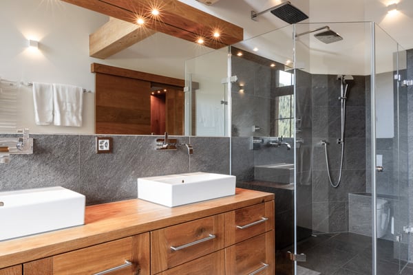 Wohnen mit Stil: Alpiner Rückzugsort mit beeindruckender Weitsicht 6