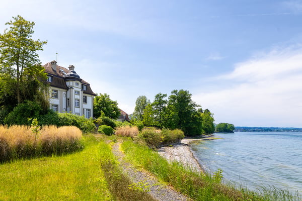Exklusive Jugendstil-Villa mit eigenem Bootshaus direkt am Bodensee 1