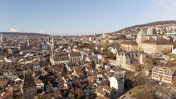 Historisches Altstadthaus im begehrten Kreis 1 in Zürich 2