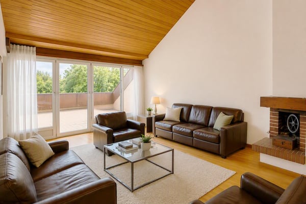 2½-Zimmer Dachwohnung mit Lift & Schwimmbad? 1