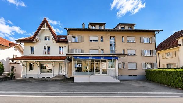 Magnifique appartement de 5.5 pièces entièrement rénové à louer !!! 9