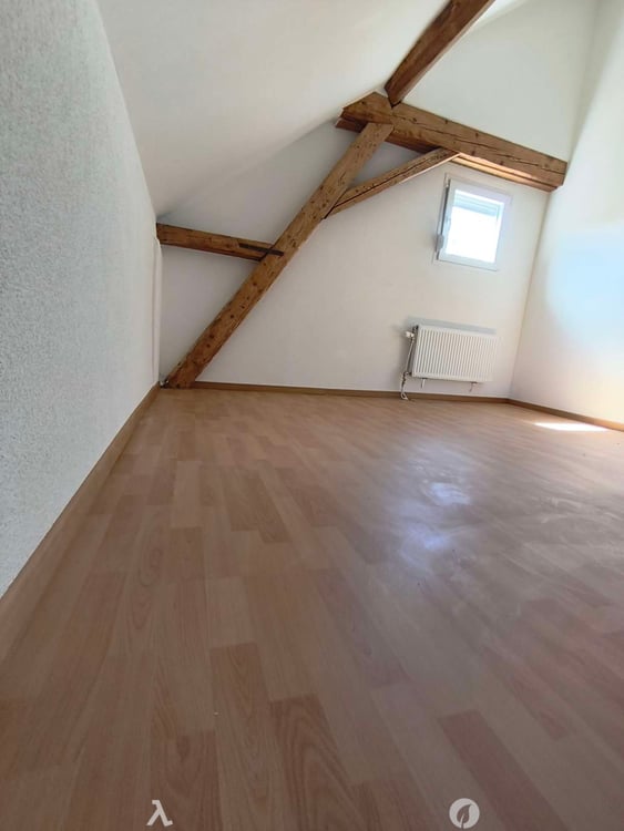 Mansardenzimmern an der Bözinenstrasse in Biel – ab sofort verfügbar 3